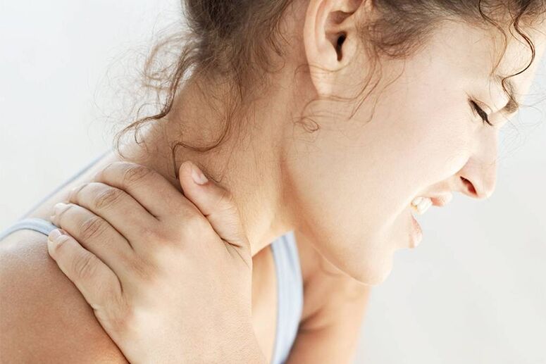 skausmas gimdos kaklelio srityje dėl osteochondrozės